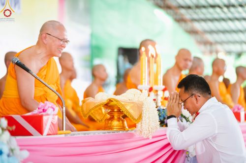 ภาพ No.91586:พิธีทอดผ้าป่า สร้างลานเอนกประสงค์พญานาค 4 ตระกูล จุดประทีปโคมลาน ถวายเป็นพุทธบูชา  สร้างความสว่างไสวให้กับแผ่นดินด้วยแสงธรรม วันอาทิตย์ที่ 29 ตุลาคม พ.ศ. 2566 ณ พุทธอุทยานนานาชาติ จังหวัดหนองคาย