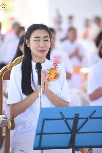 ภาพ No.262401:วันที่ 19 ตุลาคม พ.ศ. 2568 พิธีทอดกฐินสถาปนา แผ่นบันมงคลมหาเศรษฐี อาคาร 80 ปี หลวงพ่อธัมมชโย ในโครงการกฐินสามัคคีทั่วไทย 30,000 วัด บูชาธรรม 81 ปี หลวงพ่อธัมมชโย โดยคณะศิษยานุศิษย์วัดพระธรรมกาย ณ ศูนย์ปฏิบัติธรรมวิหารแดง ต.เจริญธรรม อ.วิหารแดง จ.สระบุรี