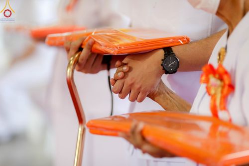 ภาพ No.99776:พิธีทอดผ้าป่า ต้นสมบัติจักรพรรดิ ในวันอาทิตย์ที่ 3 ธันวาคม พ.ศ. 2566 ณ สภาธรรมกายสากล วัดพระธรรมกาย จ.ปทุมธานี