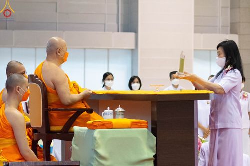 ภาพ No.88254:พิธีทอดผ้าป่าถวายทุนการศึกษาพระภิกษุสามเณรทั่วโลก, มอบโล่ผู้อุปถัมภ์มหาวิทยาลัยฯ ในวันครบรอบสถาปนา 20 ปี มหาวิทยาลัยธรรมกายแคลิฟอร์เนีย (DOU), พิธีถวายมหาสังฆทาน 108 รูป บูชาธรรมมหาปูชนียาจารย์ วันเสาร์ที่ 16 กันยายน พ.ศ. 2566 ณ ห้องแก้วสารพัดนึก1 วัดพระ