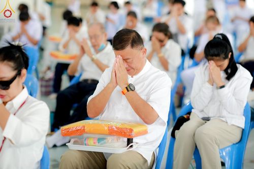 ภาพ No.174631:พิธีถวายภัตตาหารเมนูสวรรค์ เพื่อการบรรลุธรรม ณ หอฉันคุณยายอาจารย์ฯ วัดพระธรรมกาย วันที่ 23 พฤศจิกายน พ.ศ. 2567