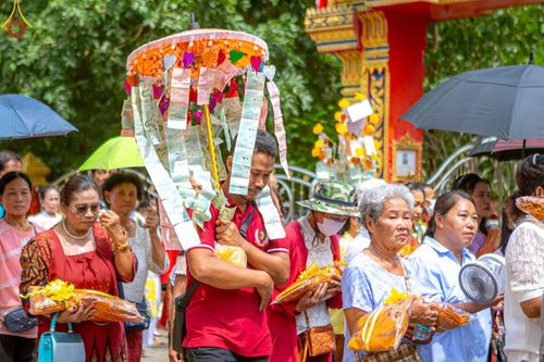 ภาพ No.171143:พิธีทอดกฐิน ณ วัดบ้านหัวนา อ.สนามชัยเขต จ.ฉะเชิงเทรา ในโครงการกฐินสามัคคีทั่วไทย 30,000 วัด บูชาธรรม 80 ปี หลวงพ่อธัมมชโย โดยคณะศิษยานุศิษย์วัดพระธรรมกาย วันที่ 27 ตุลาคม พ.ศ. 2567