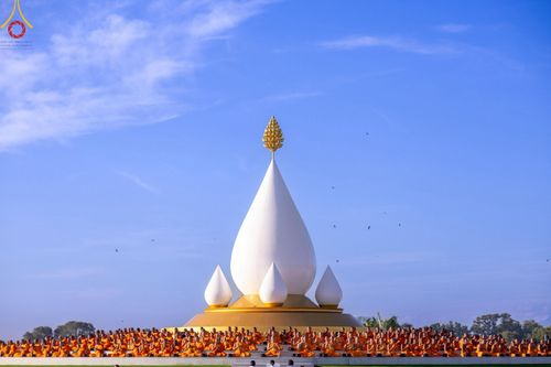 ภาพ No.211904:วันจันทร์ที่ 17 มีนาคม พ.ศ. 2568 พิธีตักบาตรพระกว่า 300 รูป ฉลองพิธีประดิษฐานพระบรมสารีริกธาตุ ณ ปทุมเจดีย์ เจดีย์พระพุทธเจ้า 5 พระองค์ ศูนย์อบรมเยาวชนปัตตานี บ้านโคกดีปลี ตำบลตุยง อำเภอหนองจิก จังหวัดปัตตานี