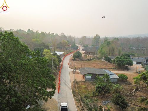 ภาพ No.136969:Photo Story  มหัศจรรย์วัดดงดินแดง Episode 5 กิจกรรมถ่ายภาพหมู่ประวัติศาสตร์ และตักบาตรฉลองพระ-เณรกว่า 500 รูป วันที่ 6 เมษายน พ.ศ. 2567