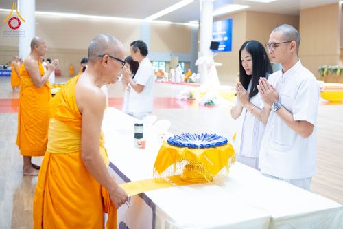 ภาพ No.267205:วันที่ 7 พฤศจิกายน พ.ศ. 2568 พิธีสอบธรรมสนามหลวง นักธรรมชั้นโท - เอก ณ สนามสอบวัดพระธรรมกาย