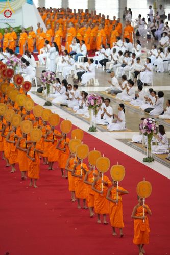 ภาพ No.153183:พิธีมุทิตาสักการะ พระภิกษุ-สามเณร ผู้สอบไล่ได้เปรียญธรรม ประโยค 1-2 ถึงประโยค ป.ธ.9 และบาลีศึกษา ประโยค1-2 ถึง บ.ศ.9 , พิธีมอบดวงแก้วสามเณรผู้ทรงบาลีไวยากรณ์ วัดพระธรรมกาย และ ศูนย์ส่งเสริมศีลธรรมในประเทศและต่างประเทศ วันอาทิตย์ที่ 8 กันยายน พ.ศ.2567