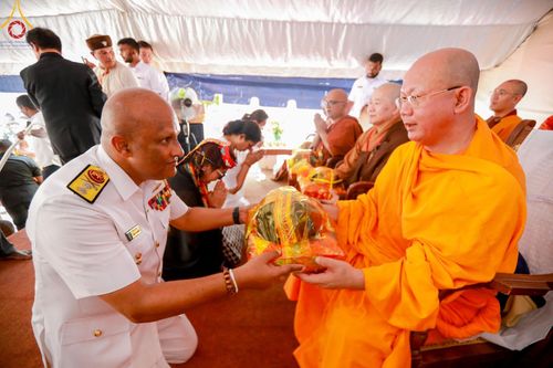 ภาพ No.142507:พิธีถวายมหาสังฆทานพระนานาชาติ 100 รูป ณ วัดนาคทีปะ ราชมหาวิหาร  เกาะนาคทีปะ คาบสมุทร จัฟฟ์น่า จังหวัดเหนือ ประเทศศรีลังกา  วันเสาร์ที่ 22 มิถุนายน พ.ศ. 2567
