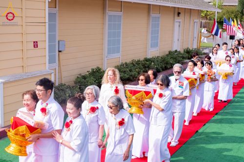 ภาพ No.174999:พิธีทอดกฐิน วัดพระธรรมกายซิลิคอนวัลเลย์ มลรัฐแคลิฟอร์เนีย ประเทศสหรัฐอเมริกา บูชาธรรม 80 ปี หลวงพ่อธัมมชโย โดยคณะศิษยานุศิษย์วัดพระธรรมกาย วันที่ 27 ตุลาคม พ.ศ. 2567