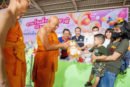 ภาพ No.111384:กิจกรรมงานวันเด็กแห่งชาติ รวมพลังเด็กเก่งและดี สร้างความดีสากล ปีที่ 6 ร่วมจัดโดย เทศบาลเมืองท่าโขลง พุทธสมาคมปทุมธานี องค์การบริหารส่วนตำบลคลองสาม ณ วัดพระธรรมกาย จ.ปทุมธานี วันที่ 13 มกราคม พ.ศ. 2567