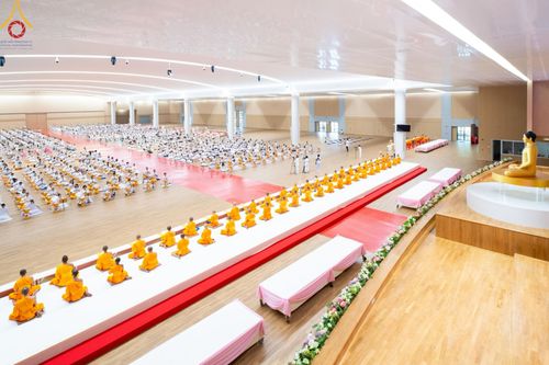 ภาพ No.212707:วันอาทิตย์ที่ 23 มีนาคม พ.ศ. 2568 พิธีร่วมบุญโครงการบรรพชาสามเณร 5,000 รูป ณ ห้องแก้วสารพัดนึก 2 วัดพระธรรมกาย