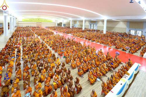 ภาพ No.219525:วันอังคารที่ 22 เมษายน พ.ศ. 2568 สัมมนาสงฆ์ เพื่อความมั่นคงและความเจริญรุ่งเรืองแห่งพระพุทธศาสนา  เนื่องในวันคุ้มครองโลก พิธีถวายมหาสังฆทานแด่คณะสงฆ์ 40,000 กว่าวัดทั่วประเทศ ณ วัดพระธรรมกาย จ.ปทุมธานี