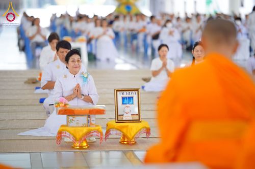 ภาพ No.243830:วันที่ 6 กันยายน พ.ศ. 2568 พิธีถวายภัตตาหารเมนูสวรรค์ เพื่อการบรรลุธรรม ณ หอฉันคุณยายอาจารย์ฯ วัดพระธรรมกาย