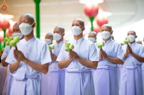 ภาพ No.141321:พิธีบรรพชาอุปสมบท โครงการอุปสมบทหมู่รุ่นผู้บริหาร รุ่นที่ 14 โครงการอุปสมบทหมู่ธรรมทายาท ระดับอุดมศึกษา รุ่นที่ 51 ภาคฤดูฝน ณ โบสถ์พระไตรปิฎก วัดพระธรรมกาย ในวันเสาร์ที่ 15 มิถุนายน พ.ศ. 2567