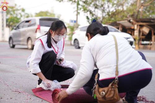 ภาพ No.121333:V.21 ลุยต่อ การเตรียมงาน เก็บงาน การรับบุญของเจ้าหน้าที่หน่วยงานต่างๆ เพื่อโครงการธรรมยาตรา กตัญญูบูชามหาปูชนียาจารย์ พระมงคลเทพมุนี (สด จนฺทสโร) พระผู้ปราบมาร อนุสรณ์สถาน 7 แห่ง ปีที่ 12 ระหว่างวันที่ 2 - 31 มกราคม พ.ศ.2567