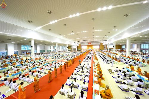 ภาพ No.236202:วันที่ 3 สิงหาคม พ.ศ. 2568 พิธีมุทิตาสักการะพระภิกษุ ผู้สอบได้เปรียญธรรม 9 ประโยค ระดับโลก ปีที่ 37, พิธีมอบโล่และทุนการศึกษา สำนักเรียนบาลีดีเด่นทั่วประเทศ ณ ห้องแก้วสารพัดนึก 1 วัดพระธรรมกาย