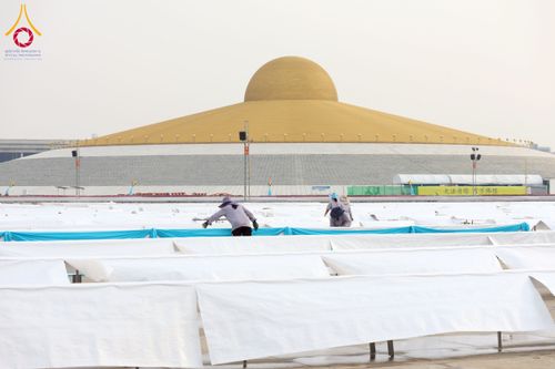 ภาพ No.217724:วันที่ 10-14 เมษายน พ.ศ. 2568 เจ้าหน้าที่อาสาสมัคร เตรียมงานวันคุ้มครองโลก ชุดที่ 2 วัดพระธรรมกาย จ.ปทุมธานี