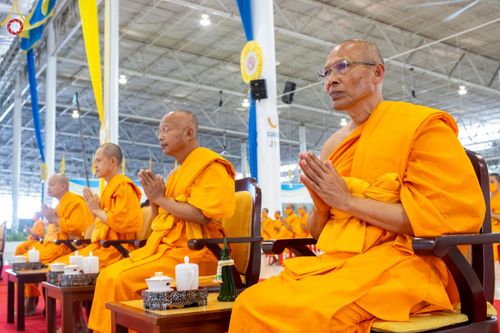 ภาพ No.85491:พิธีมุทิตาสักการะ พระราชาคณะ และพระครูสัญญาบัตร วันอาทิตย์ที่ 30 กรกฎาคม พ.ศ. 2566  ณ สภาธรรมกายสากล วัดพระธรรมกาย