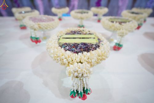 ภาพ No.78981:พิธีวางแผ่นจารึกชื่อ และพิธีวางพวงมาลัยสักการะพระบรมพุทธเจ้า ณ สภาธรรมกายสากล วัดพระธรรมกาย วันที่ 2 เมษายน พ.ศ. 2566