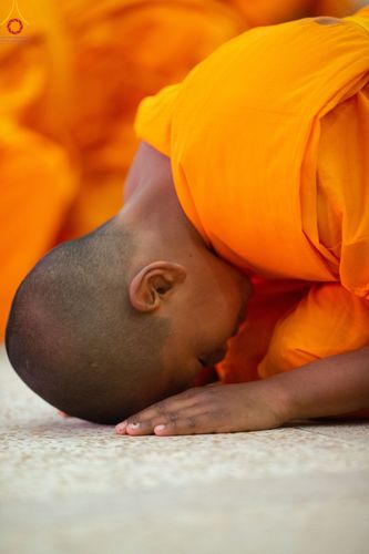 ภาพ No.79991:สามเณรฟังธรรม ปฎิบัติธรรม ในโครงการบรรพชาสามเณรหมู่ ประเทศเนปาล วันที่ 20 มีนาคม พ.ศ.2566