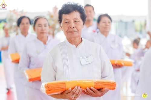 ภาพ No.248452:วันที่ 26-28 กันยายน พ.ศ. 2568 โครงการอบรมอุบาสกแก้ว อุบาสิกาแก้ว รุ่นที่ 3 ผู้แทนทอดกฐินสามัคคีทั่วไทย 30,000 วัด บูชาธรรม 81 ปี หลวงพ่อธัมมชโย ณ ศูนย์ปฏิบัติธรรมสวนผึ้ง จ.ราชบุรี