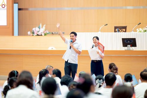 ภาพ No.239908:วันที่ ๒๒ - ๒๔ สิงหาคม พ.ศ. ๒๕๖๘ สัมมนารวมใจผู้นำบุญ บูชาธรรม ๘๑ ปี หลวงพ่อธัมมชโย กฐินสามัคคีทั่วไทย ๓๐,๐๐๐ วัด โครงการอุปสมบทบูชาธรรมมหาปูชนียาจารย์ ๓,๐๐๐ รูป รุ่นที่ ๑