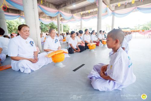 ภาพ No.215965:วันพฤหัสบดีที่ 3 เมษายน พ.ศ. 2568 พิธีบรรพชาสามเณร ภาคฤดูร้อน รุ่นที่ 15  บูชาธรรมหลวงพ่อธัมมชโย 81 ปี 81 รูป ณ ศูนย์ปฏิบัติธรรมสวนผึ้ง จ.ราชบุรี