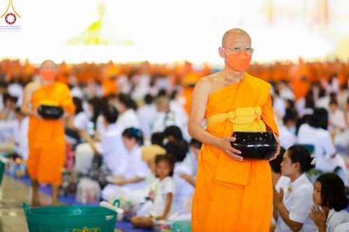 ภาพ No.126528:พิธีตักบาตร ในวันอาทิตย์ต้นเดือนที่ 3 มีนาคม พ.ศ. 2567 ณ บ้านแก้วเรือนทองคุณยายฯ วัดพระธรรมกาย