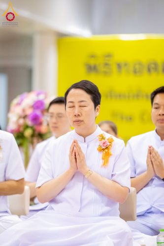 ภาพ No.215720:วันอาทิตย์ต้นเดือนที่ 6 เมษายน พ.ศ. 2568 พิธีทอดผ้าป่าสมทบ เพื่องานถวายมหาสังฆทาน 40,000 กว่าวัดทั่วประเทศ ณ สภาธรรมกายสากล วัดพระธรรมกาย