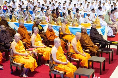 ภาพ No.209652:วันอาทิตย์ที่ 2 มีนาคม พ.ศ. 2568 พิธีภาคบ่าย สัมมนาพิเศษ, ปฏิบัติธรรม พิธีรับมอบพระบรมสารีริกธาตุ ณ สภาธรรมกายสากล วัดพระธรรมกาย