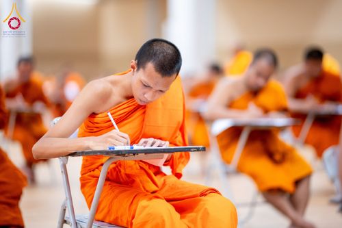 ภาพ No.161262:พิธีสอบธรรมสนามหลวงนักธรรมชั้นตรี วันที่ 11-14 ตุลาคม พ.ศ. 2567 ณ สนามสอบวัดพระธรรมกาย อ.คลองหลวง จ.ปทุมธานี