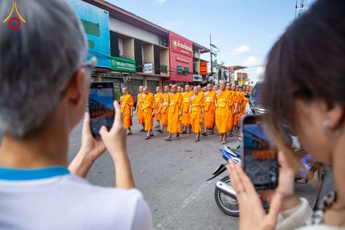 ภาพ No.211376:วันอาทิตย์ที่ 16 มีนาคม พ.ศ. 2568 ธรรมยาตราอัญเชิญพระบรมสารีริกธาตุ รอบเมืองปัตตานี ประดิษฐาน ณ ปทุมเจดีย์ เจดีย์พระพุทธเจ้า 5 พระองค์  ศูนย์อบรมเยาวชนปัตตานี
