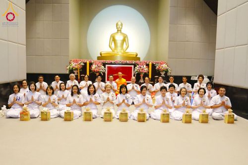 ภาพ No.159108:พิธีทอดผ้าป่าถวายทุนการศึกษาพระภิกษุสามเณรทั่วโลก และ พิธีถวายสังฆทานหนังสือพระไตรปิฏก 80 วัด บูชาธรรม 80 ปี หลวงพ่อธัมมชโย วันเสาร์ที่ 21 กันยายน พ.ศ. 2567 ณ โบสถ์พระไตรปิฏก วัดพระธรรมกาย