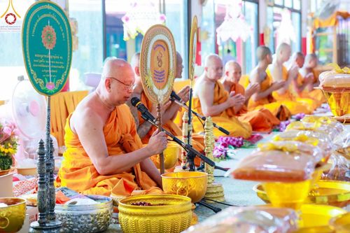 ภาพ No.163338:โครงการกฐินสามัคคีทั่วไทย 30,000 วัด บูชาธรรม 80 ปี หลวงพ่อธัมมชโย โดย คณะศิษยานุศิษย์วัดพระธรรมกาย ณ วัดโสภณาราม อ.ลำลูกกา จ.ปทุมธานี วันที่ 19 ตุลาคม พ.ศ. 2567