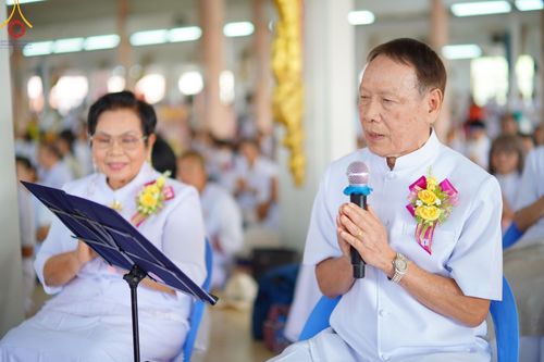 ภาพ No.200506:พิธีทอดผ้าป่าทำนุบำรุงศาสนสถาน ณ วัดรางกำหยาด ตำบลบางภาษี อำเภอบางเลน จังหวัดนครปฐม ในโครงการธรรมยาตรา กตัญญูบูชา มหาปูชนียาจารย์ พระมงคลเทพมุนี(สด จนฺทสโร) พระผู้ปราบมาร อนุสรณ์สถาน 7 แห่ง ปีที่ 13 วันที่ 22 มกราคม พ.ศ. 2568