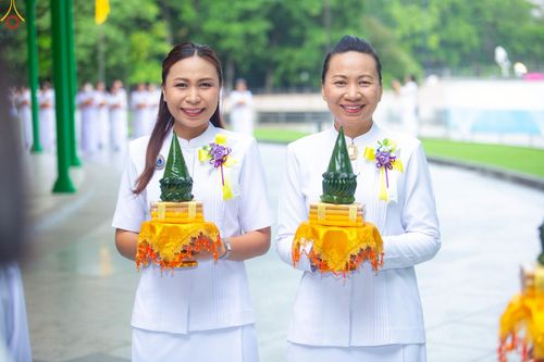 ภาพ No.227374:วันเสาร์ที่ 31 พฤษภาคม พ.ศ. 2568 พิธีเวียนประทักษิณรอบพระอุโบสถ ในพิธีอุปสมบท สามเณรเตรียม DCI รุ่นที่ 22 ณ อุโบสถพระไตรปิฎก วัดพระธรรมกาย