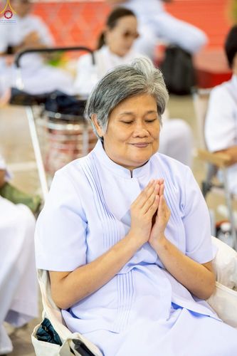 ภาพ No.251266:วันที่ 10 ตุลาคม พ.ศ. 2568 พิธีปฏิบัติธรรม ในวันคล้ายวันเกิด 141 ปี พระมงคลเทพมุนี (สด จนฺทสโร) พระผู้ปราบมาร ณ สภาธรรมกายสากล วัดพระธรรมกาย