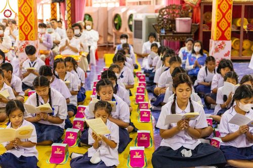 ภาพ No.203527:พิธีทอดผ้าป่าทำนุบำรุงศาสนสถาน ณ วัดตะเคียน ตำบลบางคูเวียง อำเภอบางกรวย จังหวัดนนทบุรี ในโครงการธรรมยาตรา กตัญญูบูชา มหาปูชนียาจารย์ พระมงคลเทพมุนี(สด จนฺทสโร) พระผู้ปราบมาร อนุสรณ์สถาน 7 แห่ง ปีที่ 13 วันที่ 29 มกราคม พ.ศ. 2568