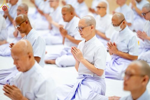 ภาพ No.217204:วันเสาร์ที่ 12 เมษายน พ.ศ. 2568 พิธีบรรพชา พิธีขอศีลและขอนิสสัย พิธีมอบบาตร ในโครงการอุปสมบทหมู่ บูชาธรรมหลวงพ่อธัมมชโย, โครงการธรรมทายาท ระดับอุดมศึกษา รุ่นที่ 52 ,  โครงการบวชพระนานาชาติ AEC & WAB CEO รุ่นที่ 4 ณ วัดพระธรรมกาย