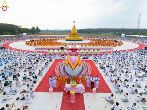 ภาพ No.129357:พิธีประดิษฐานพระบรมสารีริกธาตุ ณ มหารัตนะเจดีย์สิริปทุมสวรรค์ ศูนย์ปฏิบัติธรรมภาคใต้ อ.บางกล่ำ จ.สงขลา วันที่ 10 มีนาคม พ.ศ.2567