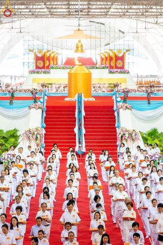 ภาพ No.160135:พิธีทอดผ้าป่าสมทบกฐินวัดพระธรรมกาย และสมทบกฐิน 30,000 วัดทั่วไทย ครั้งที่ 3 ณ สภาธรรมกายสากล วัดพระธรรมกาย วันพฤหัสบดีที่ 10 ตุลาคม พ.ศ. 2567