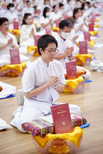 ภาพ No.228332:วันอาทิตย์ที่ 8 มิถุนายน พ.ศ. 2568 พิธีถวายทุนสนับสนุนพระไตรปิฎกฉบับธรรมชัย และอนุรักษ์คัมภีร์โบราณ ณ ห้องแก้วสารพัดนึก 2 วัดพระธรรมกาย