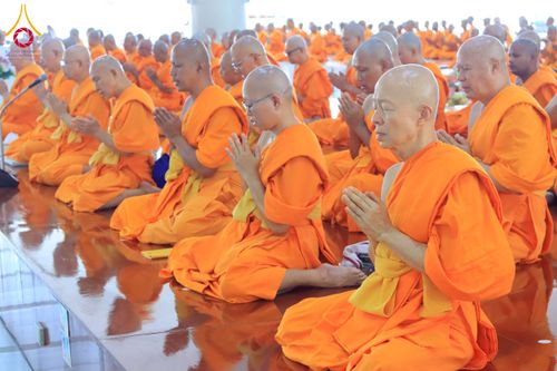 ภาพ No.217139:วันเสาร์ที่ 12 เมษายน พ.ศ. 2568 พิธีบุพเปตพลี ครั้งที่ 162 ร่วมอุทิศบุญแด่หมู่ญาติที่ล่วงลับไปแล้ว และพิธีถวายภัตตาหารเมนูสวรรค์ ณ หอฉันคุณยายอาจารย์ฯ วัดพระธรรมกาย