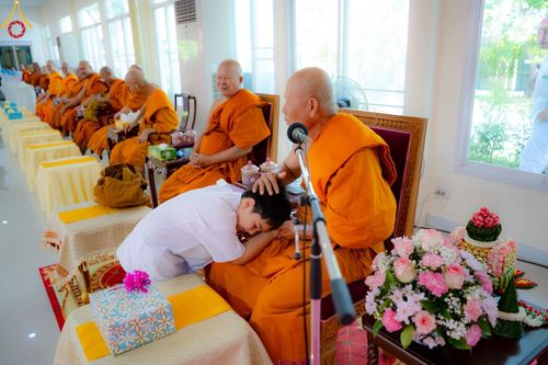 ภาพ No.142377:พิธีทอดผ้าป่าเพื่องานพระพุทธศาสนา , พิธีเจริญพระพุทธมนต์ , พิธีถวายสังฆทานแด่คณะสงฆ์ น้อมบูชาธรรม 80 ปี หลวงพ่อธัมมชโย และครบรอบ 12 ปี ธรรมอุทยานบ้านแป้ง อำเภอพรหมบุรี จังหวัดสิงห์บุรี ในวันเสาร์ที่ 22 มิถุนายน พ.ศ. 2567