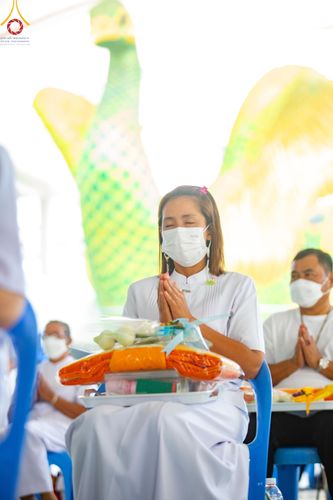 ภาพ No.115555:พิธีเจริญพระพุทธมนต์ และถวายภัตตาหาร ในวาระครบ 115 ปี วันคล้ายวันเกิด คุณยายอาจารย์ มหารัตนอุบาสิกาจันทน์ ขนนกยูง (ผู้ให้กำเนิดวัดพระธรรมกาย) วันศุกร์ที่ 19 มกราคม พ.ศ. 2567 ณ หอฉันคุณยายอาจารย์ วัดพระธรรมกาย