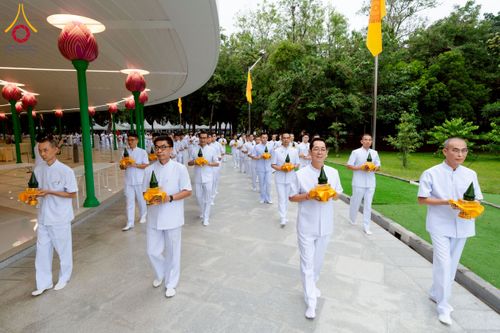 ภาพ No.223584:วันที่ 11 พฤษภาคม พ.ศ. 2568 พิธีบรรพชาของอุบาสก พิสิทธิ์ หมื่นแกล้ว  ณ วัดพระธรรมกาย