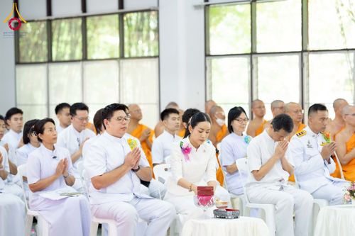 ภาพ No.276700:วันเสาร์ที่ 6 ธันวาคม พ.ศ. 2568 พิธีมุทิตาสักการะ เนื่องในโอกาสที่พระเดชพระคุณพระพรหมดิลก เจ้าอาวาสวัดสามพระยา วรวิหาร เมตตาเป็นประธานในพิธีตั้งฐานานุกรมใน พระราชวิเทศวชิรเวที (บัณฑิต วรปญฺโญ) ผู้ช่วยเจ้าอาวาสวัดพระธรรมกาย (ไวโรจน์ วิโรจโน) ผู้ช่วยเจ้าอา