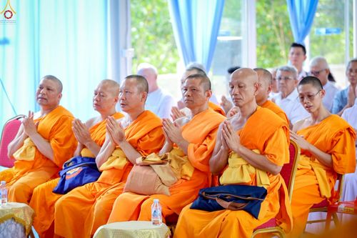 ภาพ No.272694:วันที่ 1 พฤศจิกายน พ.ศ. 2568 พิธีทอดกฐินสามัคคีทั่วไทย ณ วัดศรีวรรณวนาราม ต.คลองสาม อ.คลองหลวง จ.ปทุมธานี โดยคณะศิษยานุศิษย์ บูชาธรรม 81 ปี หลวงพ่อธัมมชโย