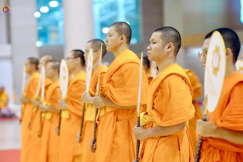 ภาพ No.236227:วันที่ 3 สิงหาคม พ.ศ. 2568 พิธีมุทิตาสักการะพระภิกษุ ผู้สอบได้เปรียญธรรม 9 ประโยค ระดับโลก ปีที่ 37, พิธีมอบโล่และทุนการศึกษา สำนักเรียนบาลีดีเด่นทั่วประเทศ ณ ห้องแก้วสารพัดนึก 1 วัดพระธรรมกาย