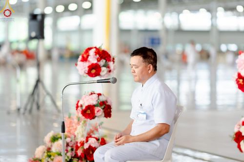 ภาพ No.223161:วันที่ 2 -10 พฤษภาคม พ.ศ. 2568 พิธีตัดปอยผม ปลงผม พิธีขอขมาลาอุปสมบทอุทิศชีวิต ของอุบาสก พิสิทธิ์ หมื่นแกล้ว  ณ วัดพระธรรมกาย