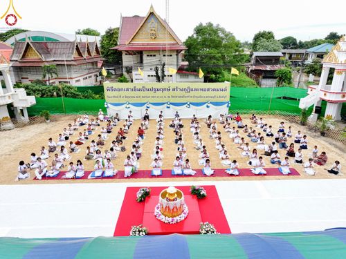 ภาพ No.140460:พิธีตอกเสาเข็มเป็นปฐมฤกษ์ เพื่อสร้างกุฎิและหอสวดมนต์ และพิธีทอดผ้าป่าบำรุงวัด ณ วัดกลางธนรินทร์ ต.บ้านแป้ง อ.พรหมบุรี จ.สิงห์บุรี วันอาทิตย์ที่ 9 มิถุนายน พ.ศ.2567
